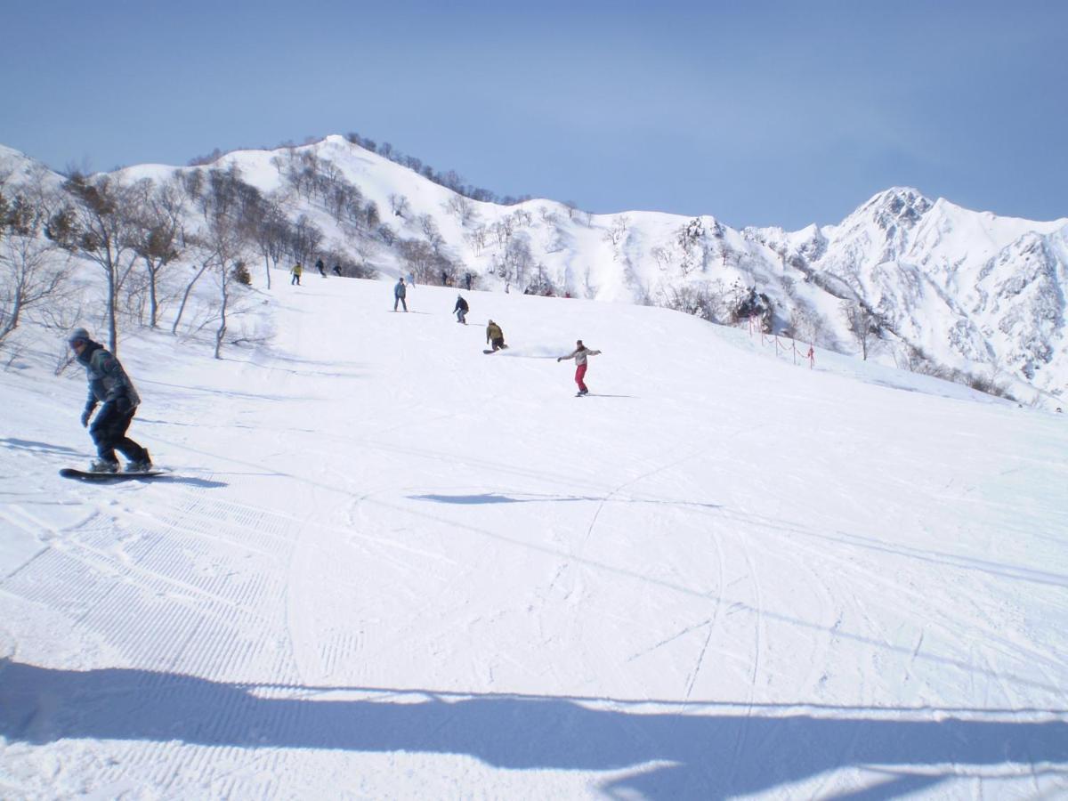 ペンション ちゃうちゃう Bed & Breakfast Hakuba Bagian luar foto